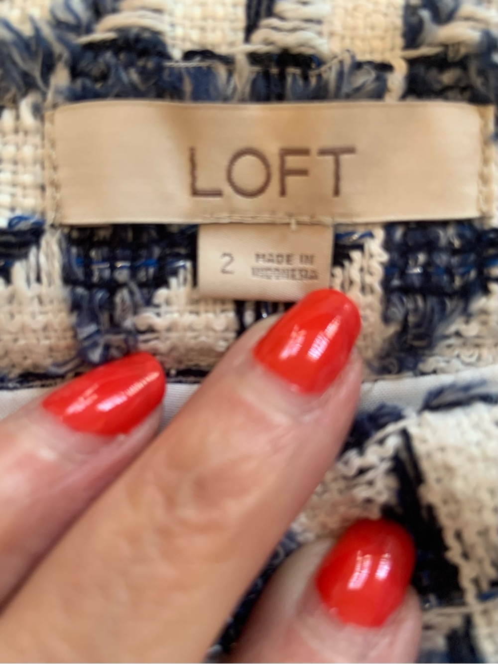 LOFT Navy and White Houndstooth Mini Skirt - Picture 2 of 6